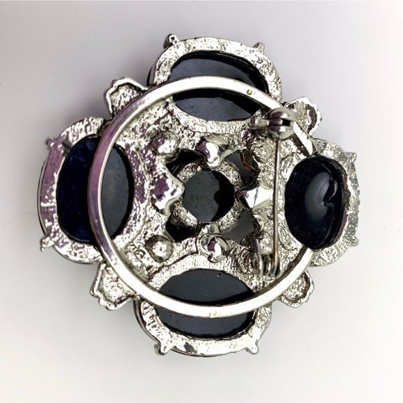 NWT GORGEOUS DRAMATIC VINTAGE STYLE BROOCH PIN - Picture 4 of 5